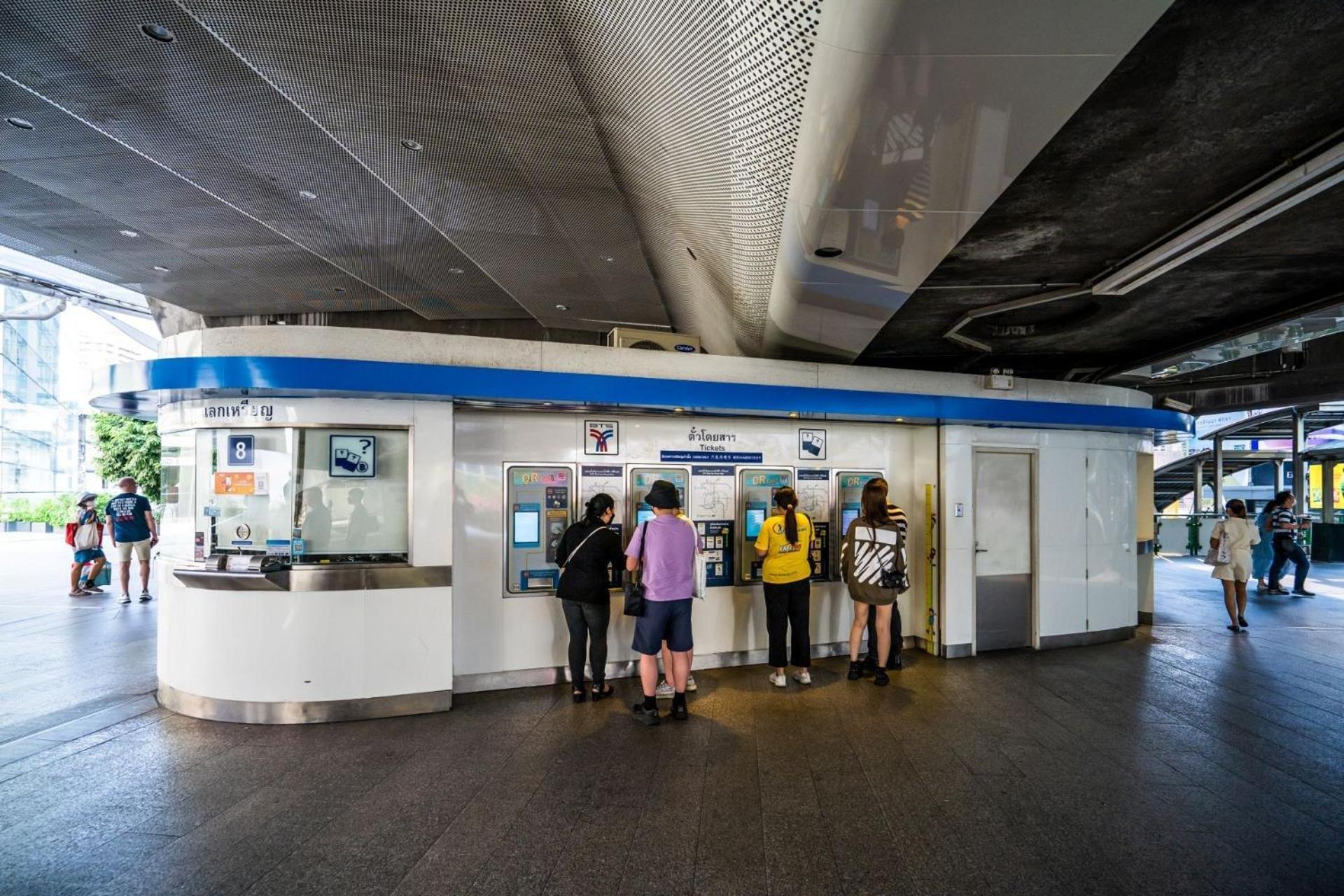 Go Inn Silom โกอินน์ สีลม - สถานีรถไฟฟ้าเซนต์หลุยส์ Бангкок Экстерьер фото